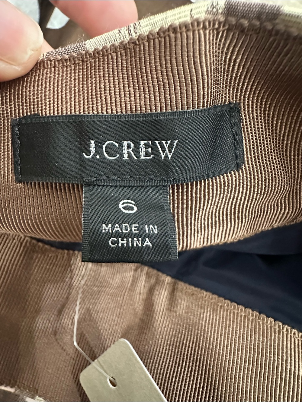 J.Crew Trouser Short in Metallic Leopard Jacquard, size 6 NWT - Picture 3 of 3